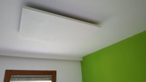 Kleingarten Haus - Infrarot Heizung Deckenmontage mit LED-Beleuchtung 3 Infrarot Heizung Deckenmontage
